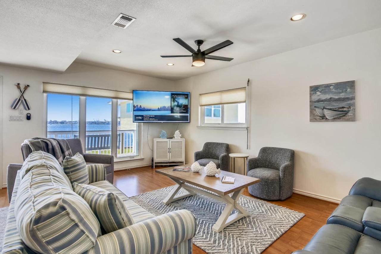 Pool Days And Dock Nights Villa Galveston Bagian luar foto