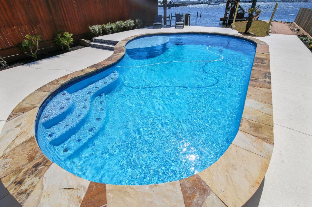 Pool Days And Dock Nights Villa Galveston Bagian luar foto