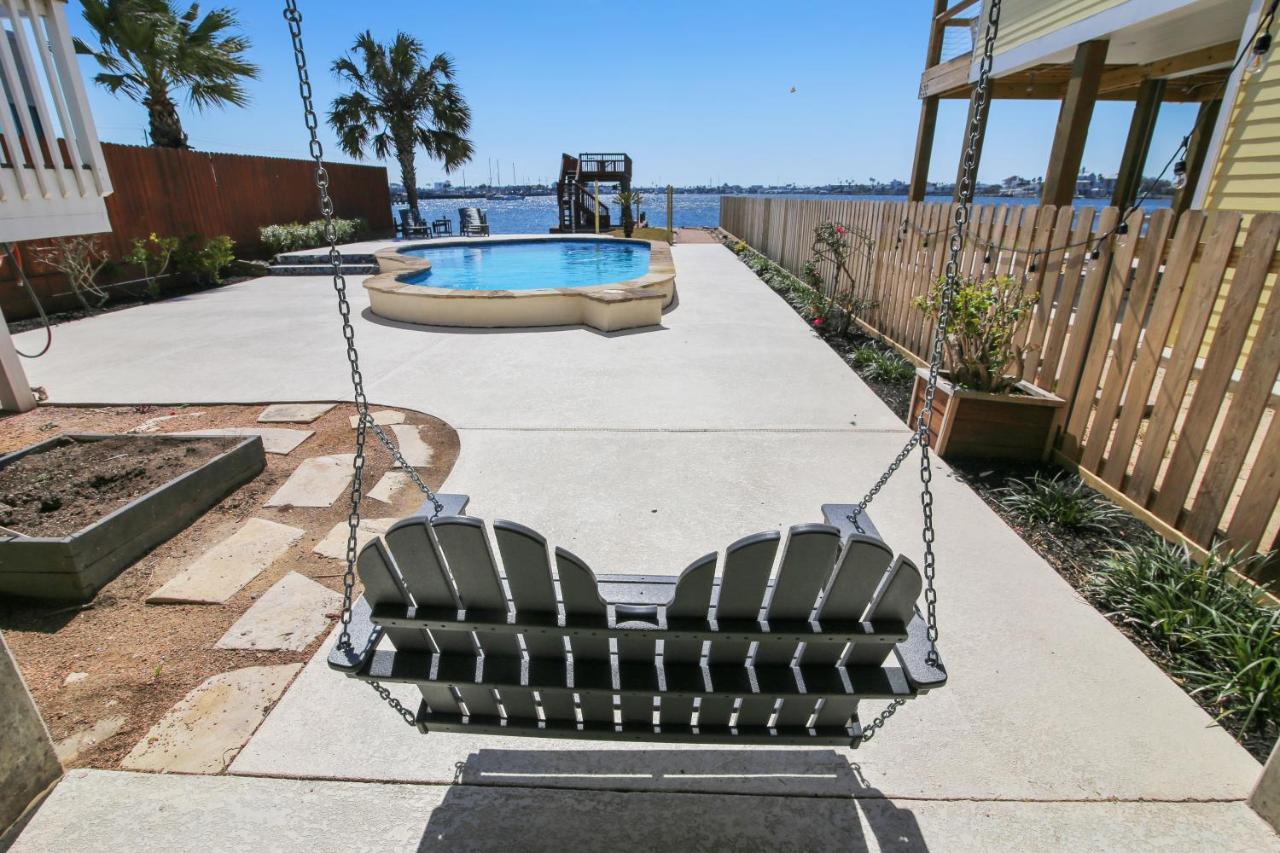 Pool Days And Dock Nights Villa Galveston Bagian luar foto